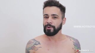 Brazil srácot reszelik a méretes farkú barna pasik