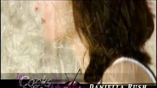 Daniella Rush két anált kap