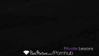 Puremature - Lillian Stone a hatalmas csöcsű milf