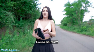 Public Agent - Katy Rose az erdőben közösül