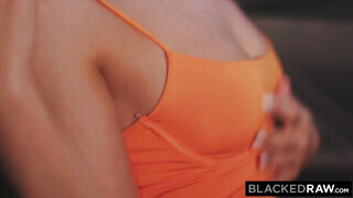 BlackedRaw - Sydney Cole és a barna fallosz