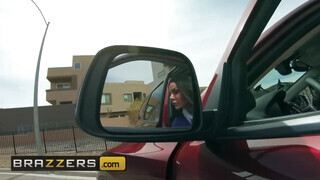 Brazzers - Kendra Lust szereti a méretes kárót