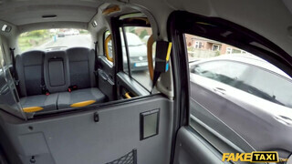 Fake Taxi - Lina Luxa a magas francia tini csaj