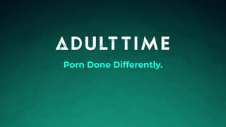 ADULT TIME - Whitney Wright és Spencer Bradley a leszbi szobatársak