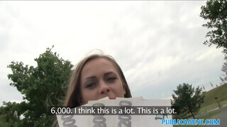 PublicAgent - Katarina Muti a hatalmas cickós orosz lány