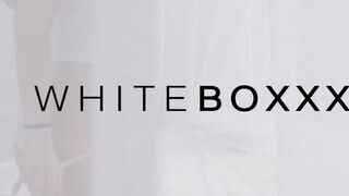 WhiteBoxxx - Nicole Pearl a cuki orosz csaj