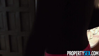 PropertySex - Sophia Lux a csöcsös szöszi