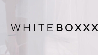 WhiteBoxxx - hatalmas picsájú csajszi reggel is akar kefélni