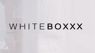 WhiteBoxxx - Tiffany Tatum magyar lány megosztja a barátját