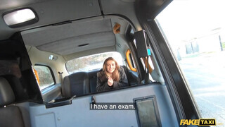 Fake Taxi - 18 éves csaj análba rakva