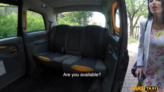 Fake Taxi - Clea Gaultier rámarkol a farokra