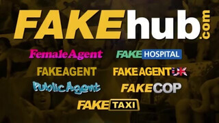 Public Agent - Csoki hajú kicsike keblű tini lány