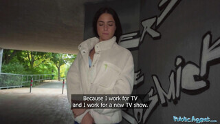 Public Agent - Charlotte Lapiedra a szexy brazil lány