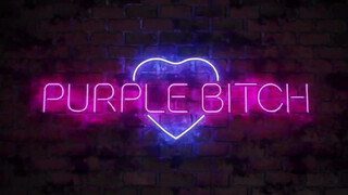 Purple Bitch keményen hátsó bejáratba rakva