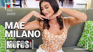 MOFOS - Mae Milano picsája bekúrva alaposan