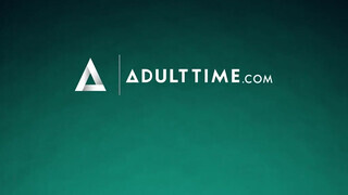 Milf Rachael Cavalli és mostohalánya Athena Faris megdugják Kylie Rocket-et és Jamie Michelle-t