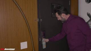 Hűtlen friss házas kurva megkapja krémes vágyát